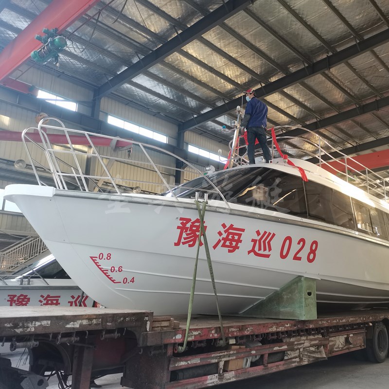 廠家供應(yīng)玻璃鋼客船，巡邏艇，交通艇，公務(wù)接待艇，觀光艇，游艇